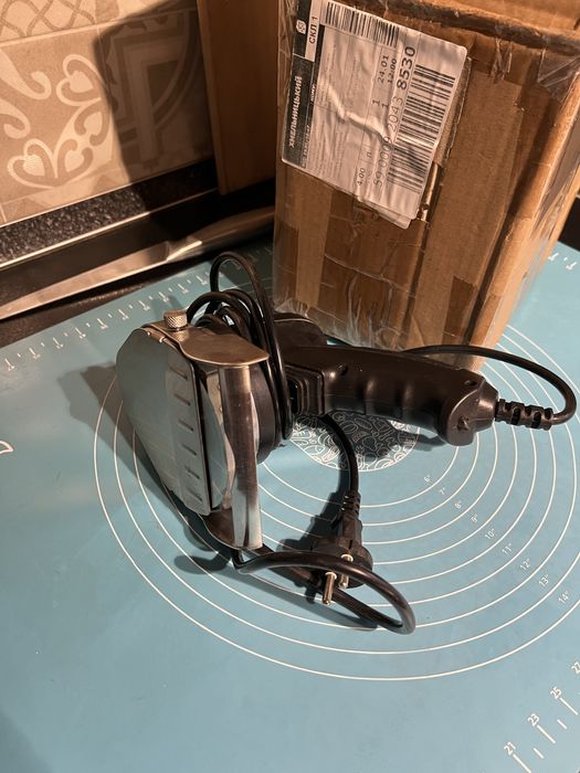 Електричний ніж  для шаурми або кебаба