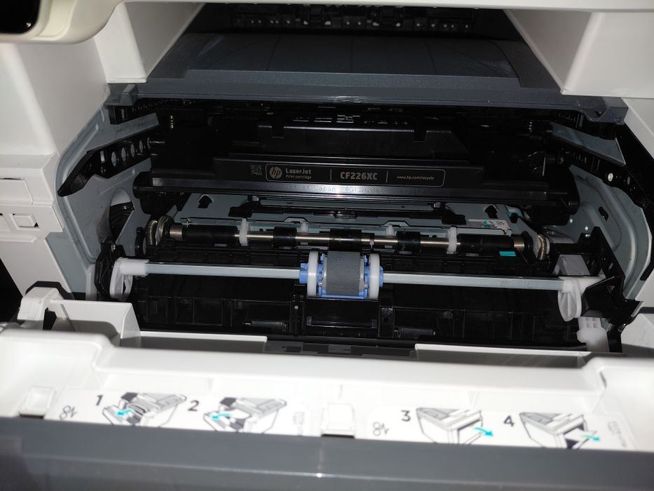 БФП HP LaserJet Pro M426fdn + 2 картриджі