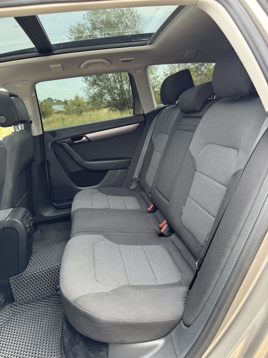 Volkswagen Passat B7 2013 року