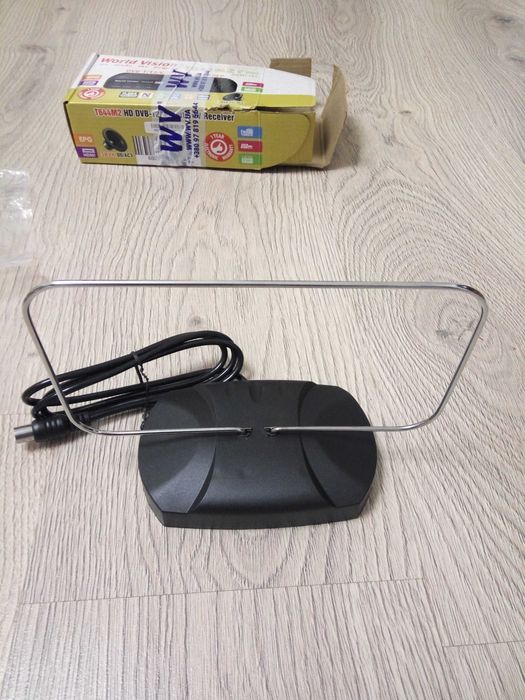 Продам телевизионную антенну TN-015U