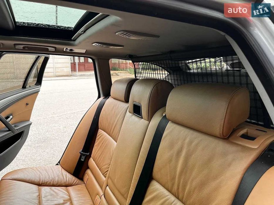 BMW 5 Series 2004