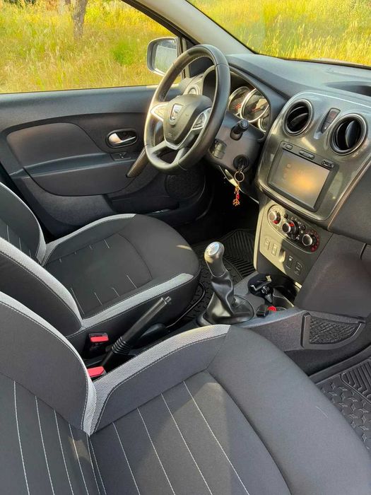 Dacia Sandero - Muito bom estado