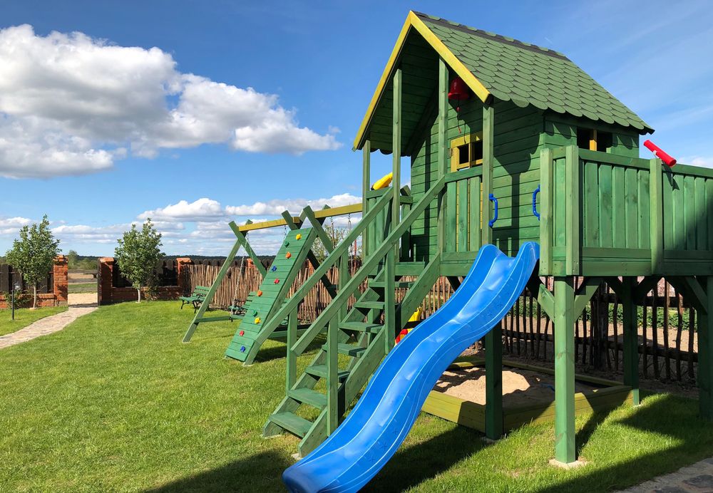 Apartamenty nad jeziorem z prywatną plażą