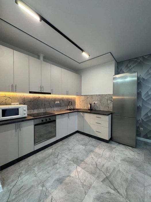 Оренда поблизу центру мікрорайон Варшавський єр іо