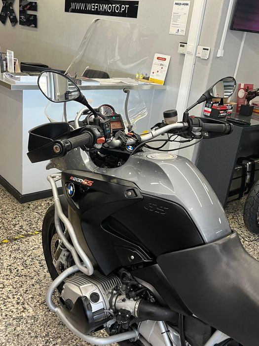 BMW GS 1200 de 2006 Optima com Top Case e Crash Bars, Akaprovic