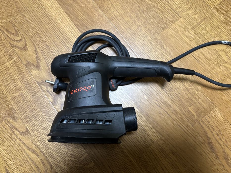 Шліфмашина ексцентрикова Dnipro-M PE-50S