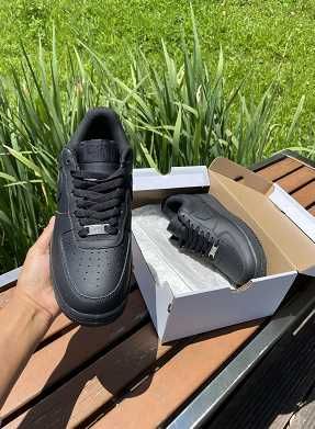 Nike Air Force 1 Low '07 Black R.37,5