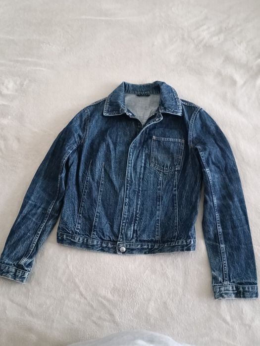 Продам джинсову куртку жіночу