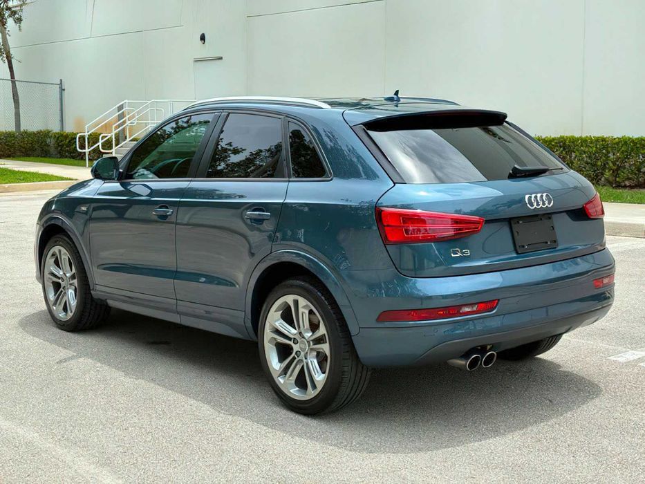 Audi Q3 Premium      2018
