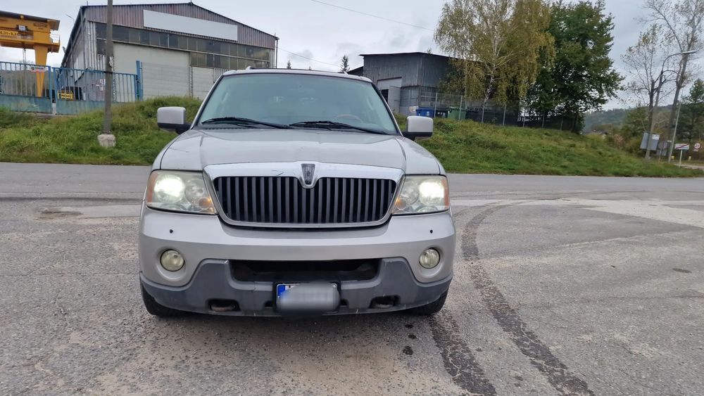 Lincoln Navigator