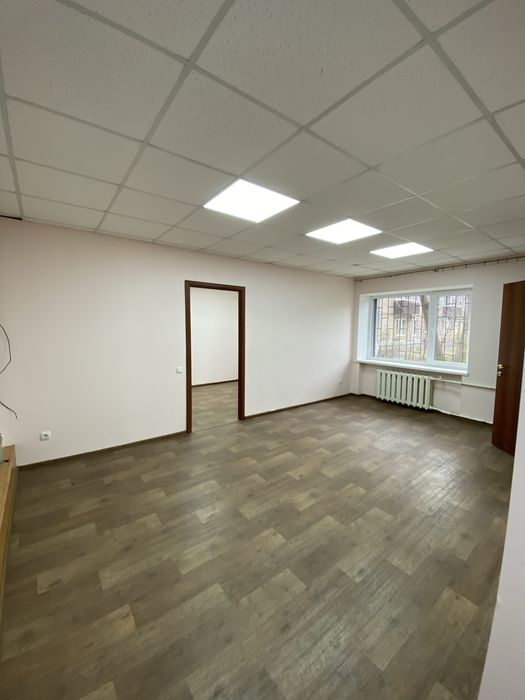 Продам офисное помещение площадью 66.кв.м.на Соцгороде .