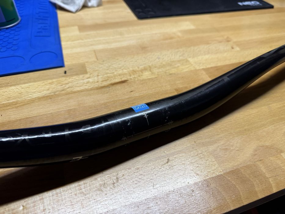 Kierownica PRO tharsis carbon 35 mm 800mm enduro