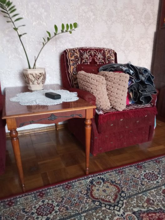 Крісла м'які (колишні меблі)