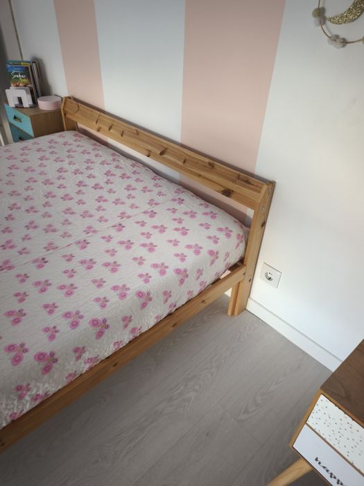 Estrutura de Cama com estrado, pinho, 140x200