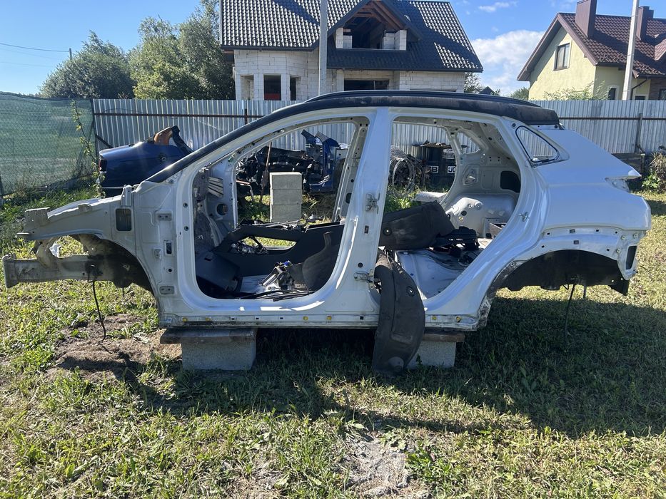 Кузов хюндай кона електро ланджерон четверть четвертина поріг криша дах