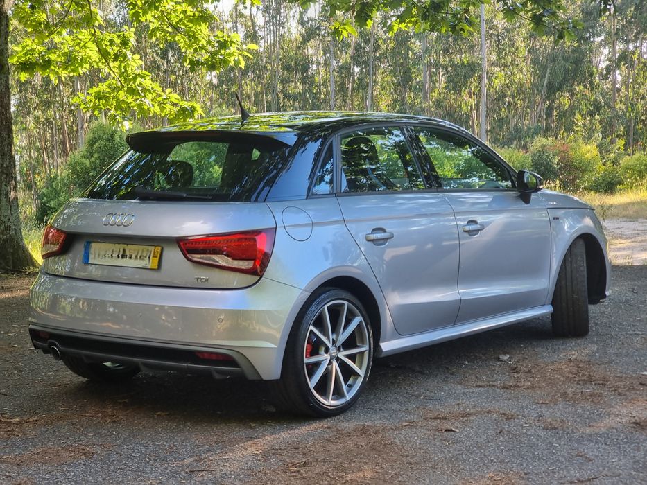 Audi A1 1.6 TDI Sportback S line – 2015  Impecável