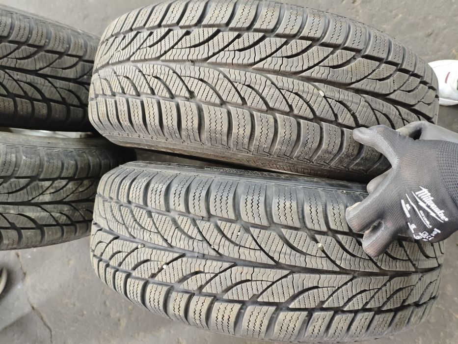 Резина зимова диски R15 5х120 бмв bmw зимова