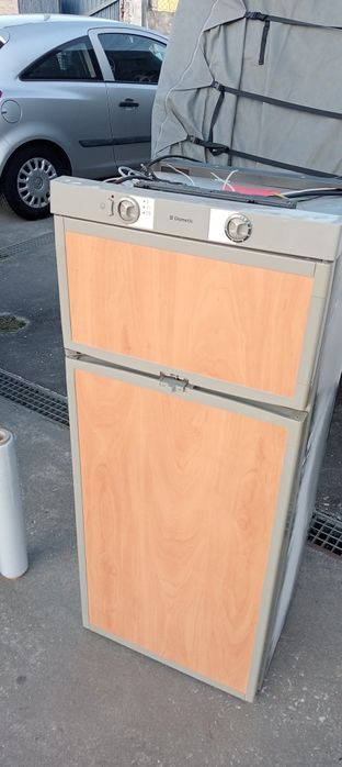 Frigorífico Dometic Trivalente 140l Grande
