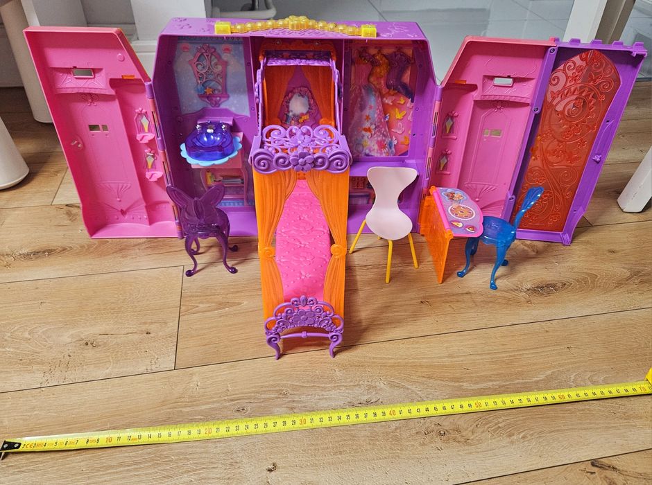 Domek szafa Barbie