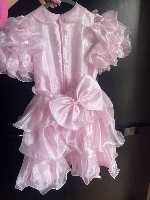 Vestido rosa com laço