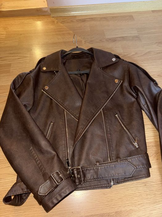 Косуха шоколадного кольору