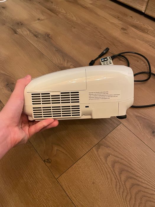 Rzutnik EPSON EH-TW5300
