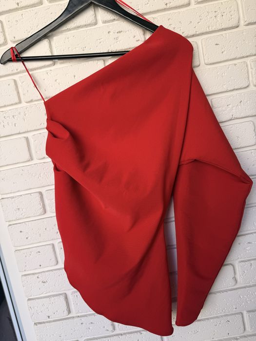 Zara Блуза топ на 1 плече, S нова