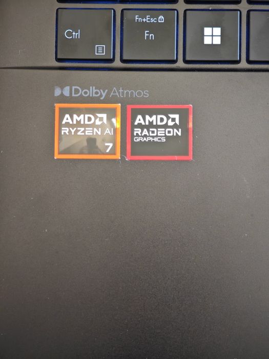 ASUS vivobook S14 OLED