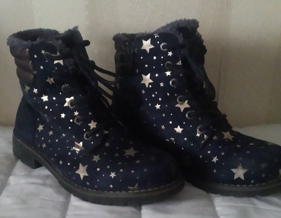 Ботинки на девочку  р - 36