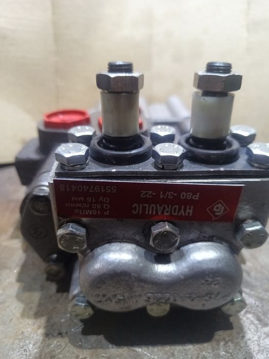 Распределитель р-80 2/1.222 двухсекционный!!!