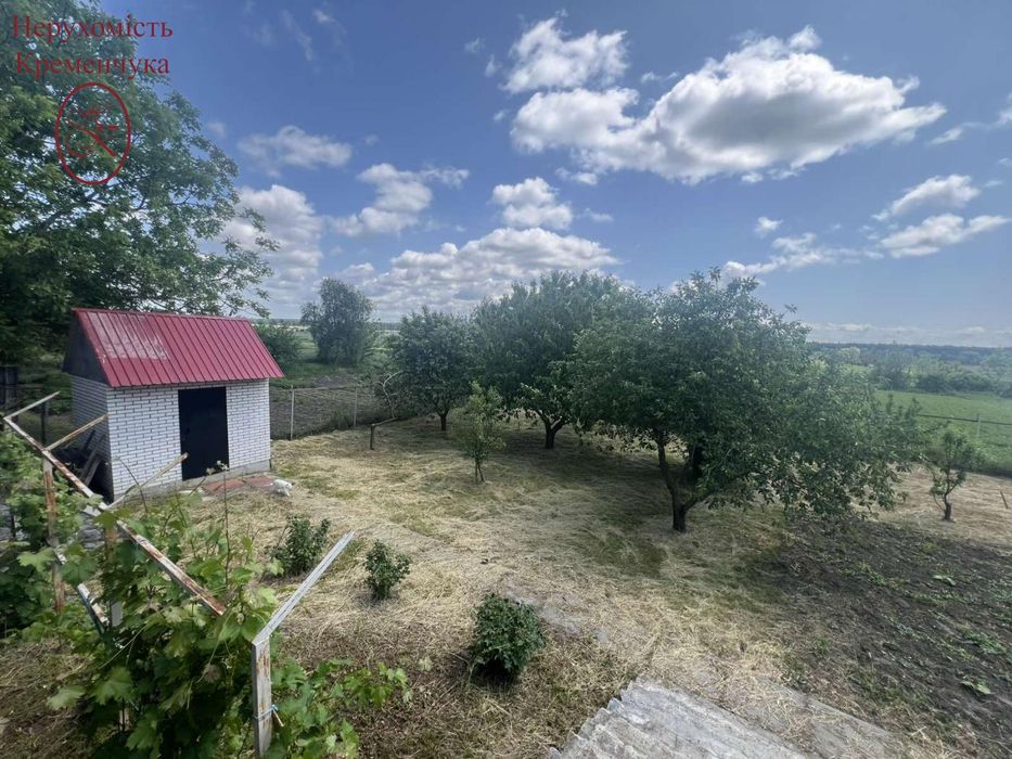 Продам будинок неподалік міста!