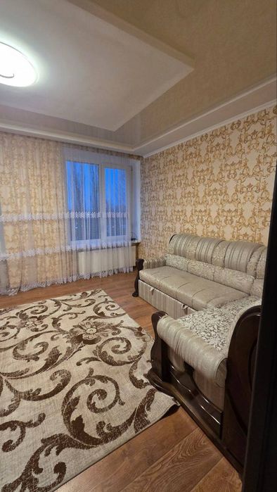 Здам простору квартиру в хорощому районі