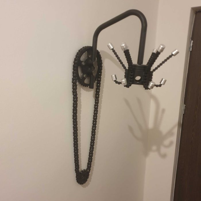 wieszak na ubrania kurtki łańcuch zębatka