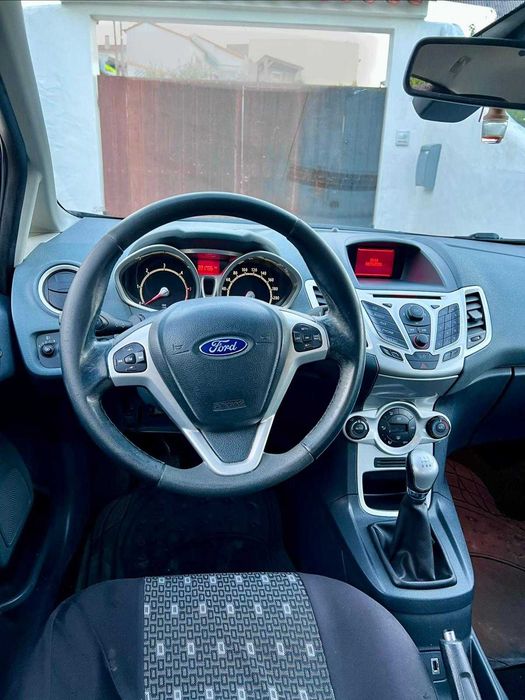 Ford Fiesta — fotografia 7