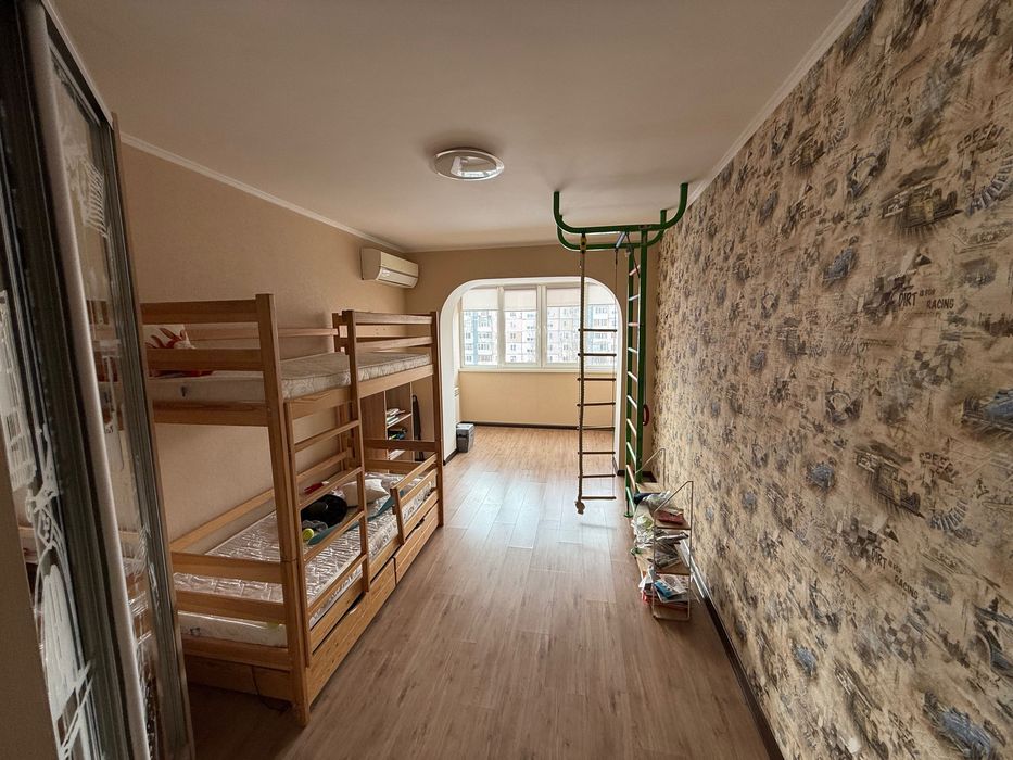 Продам 3 кімнатну квартиру