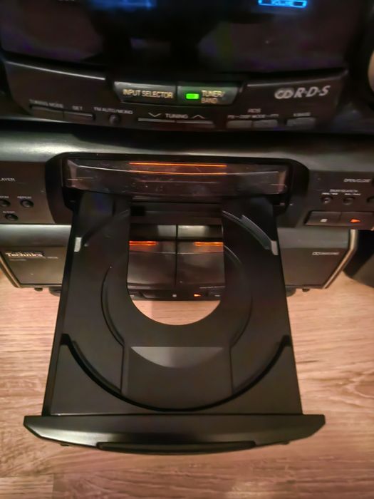 Sprzedam wieżę technics