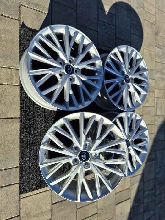 Lexus UX 300h 18 " felgi aluminiowe - Oryginalne, Nowe 5x114,3