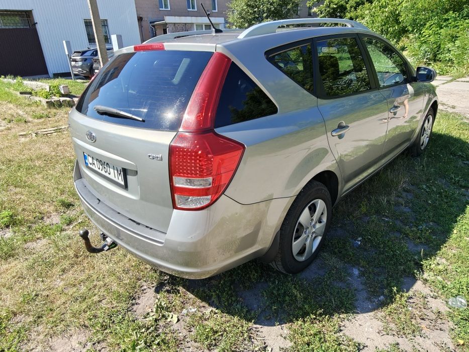 Kia Ceed 1.6d автомат