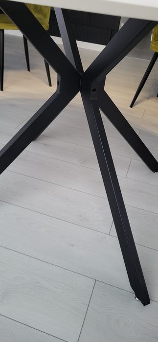 Stol okragly Szerokość 120cm