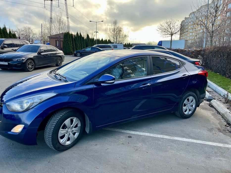Хюндай Елантра 2011 рік, 1.8 Hyundai Elantra
