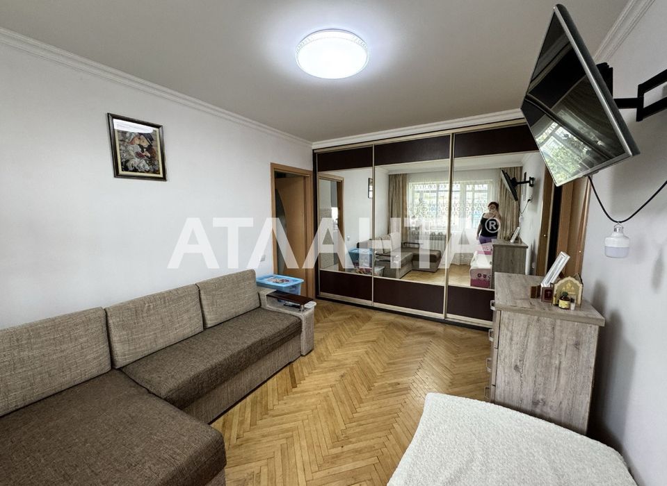 Затишна двокімнатна квартира з ремонтом по вул. Рубчака