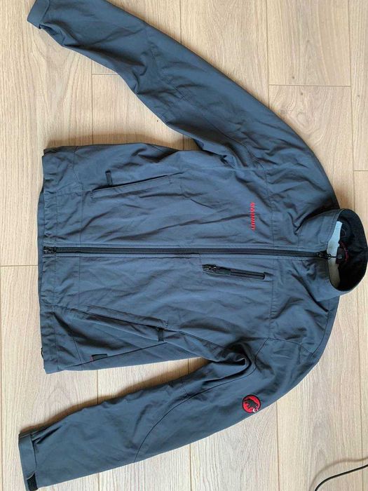 Продам Куртку Mamut розмір S