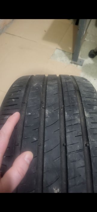 Продам пару гуми Barum Bravuris 3 225 45 r17  225 45  R17