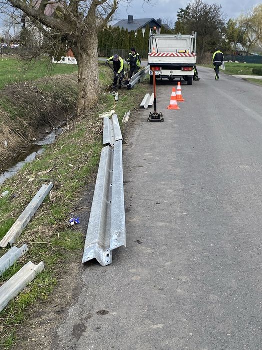 Koparki wywrotki spycharki przesiewacz poboczarka