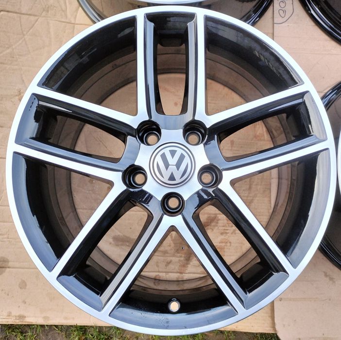 Felgi Oryginał Passat Caddy Touran Sharan T-roc Eos 7,5x17 ET42 5x112
