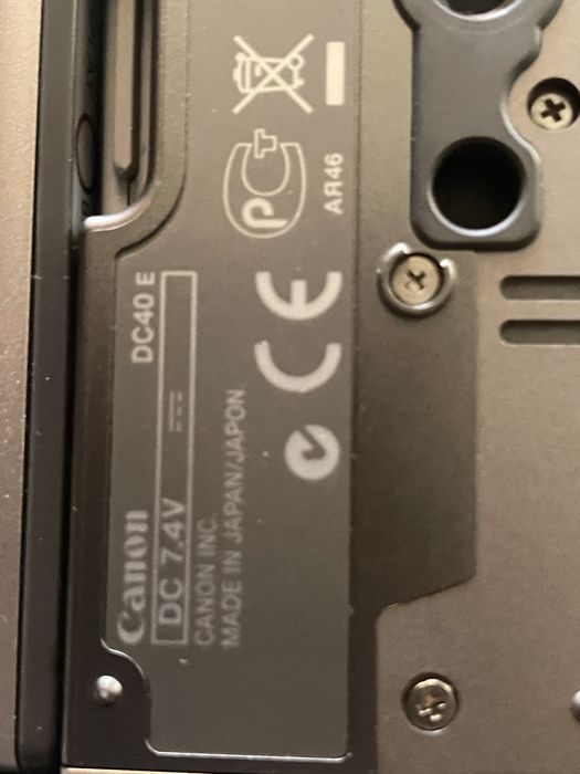 Видекамера Canon DC 40