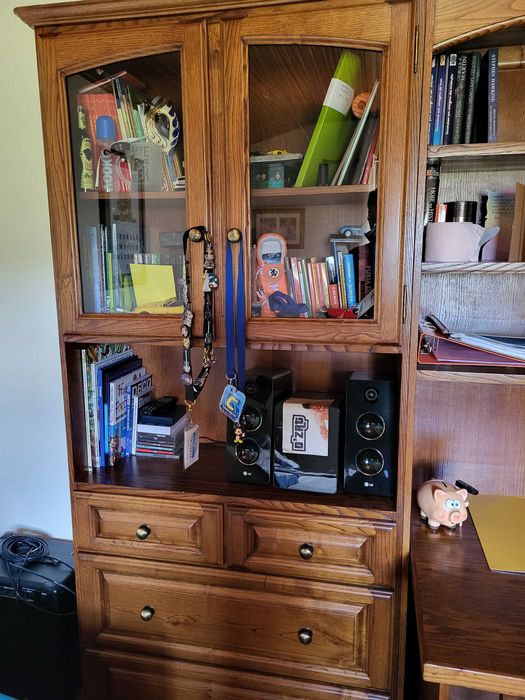 Quarto em Madeira de Castanho, COMO NOVO (Cama de solteiro)