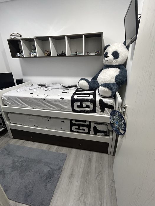 Cama de solteiro com 2 cama mais gaveta de arrumos