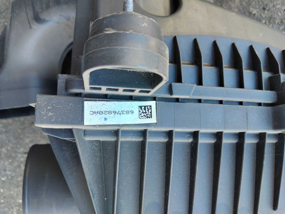 Obudowa filtra puszka jeep grand Cherokee wl