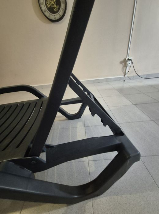 Espreguiçadeira praticamente nova